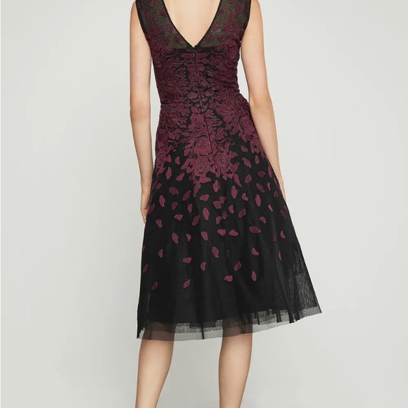 BCBG MAXAZRIA Floral Embroidered Evening Dress 0 Bordeaux Red Black Tulle $398 - Picture 3 of 9